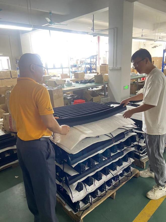 易路通總經(jīng)理桂韓城親赴佛山考察汽車配件工廠，確保產(chǎn)品質(zhì)量無憂